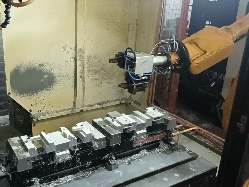 机械手配合使用