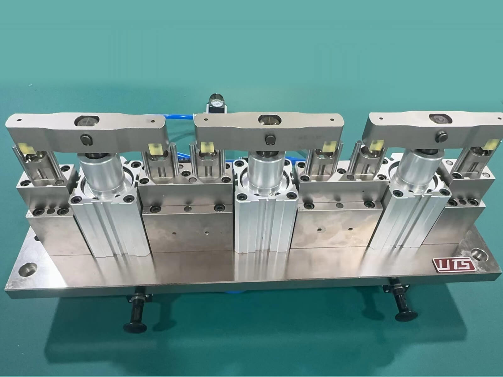 客户案例：3工位定制